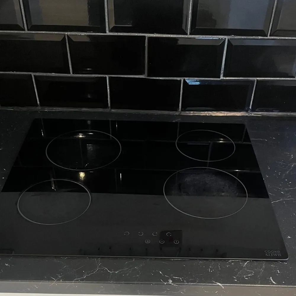 The same hob cleaned and polished